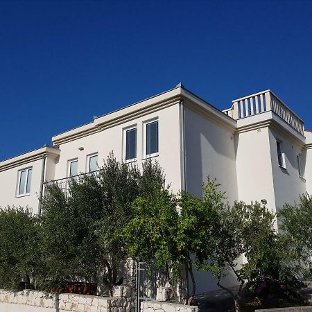 Dondras Residence Трогир Екстериор снимка