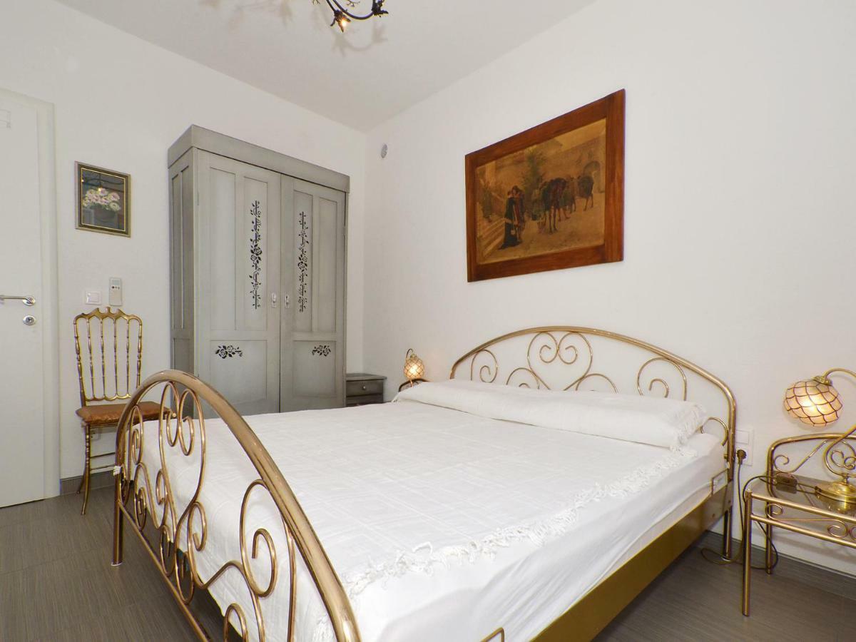 Dondras Residence Трогир Екстериор снимка